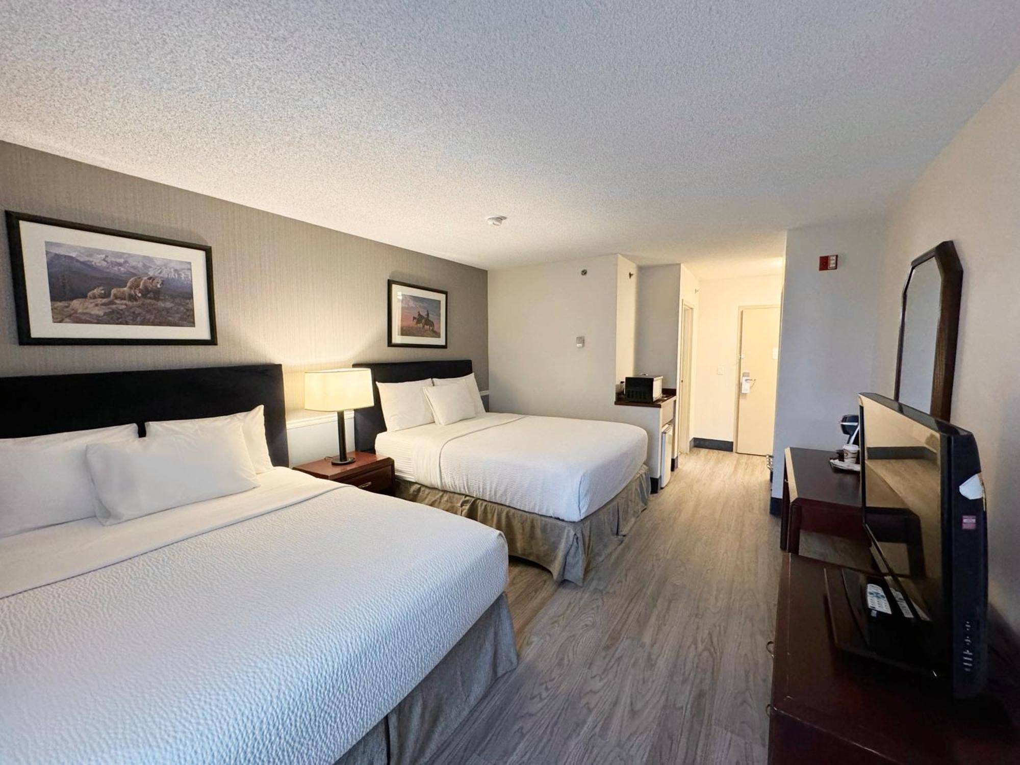 Hotel Divya Sutra Plaza And Conference Centre Calgary Airport Exteriér fotografie