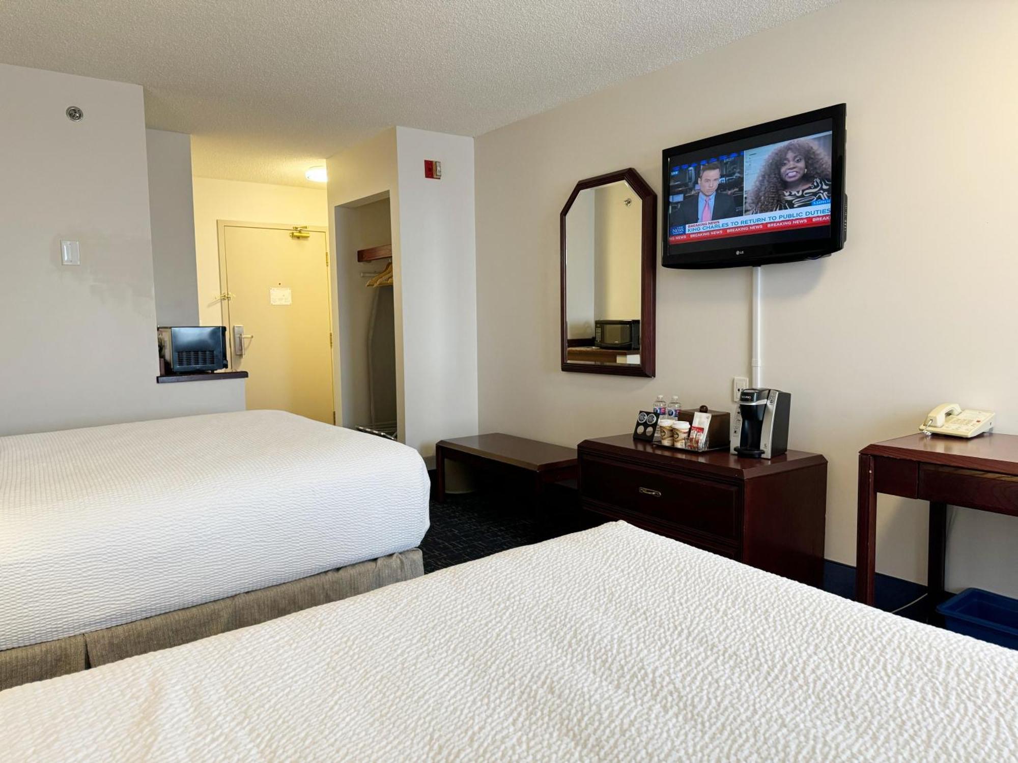 Hotel Divya Sutra Plaza And Conference Centre Calgary Airport Exteriér fotografie