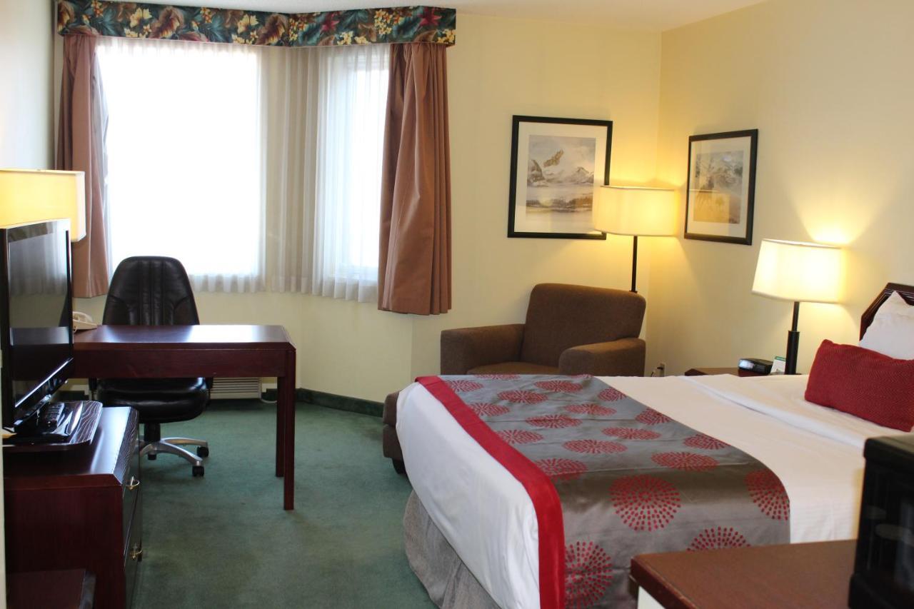 Hotel Divya Sutra Plaza And Conference Centre Calgary Airport Exteriér fotografie